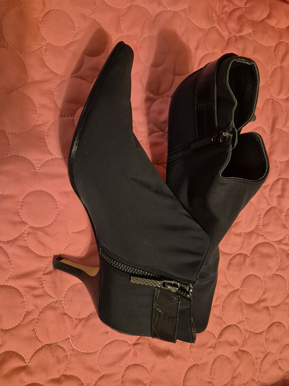 Donald J. Pliner Black Pointed Toe Ankle Booties